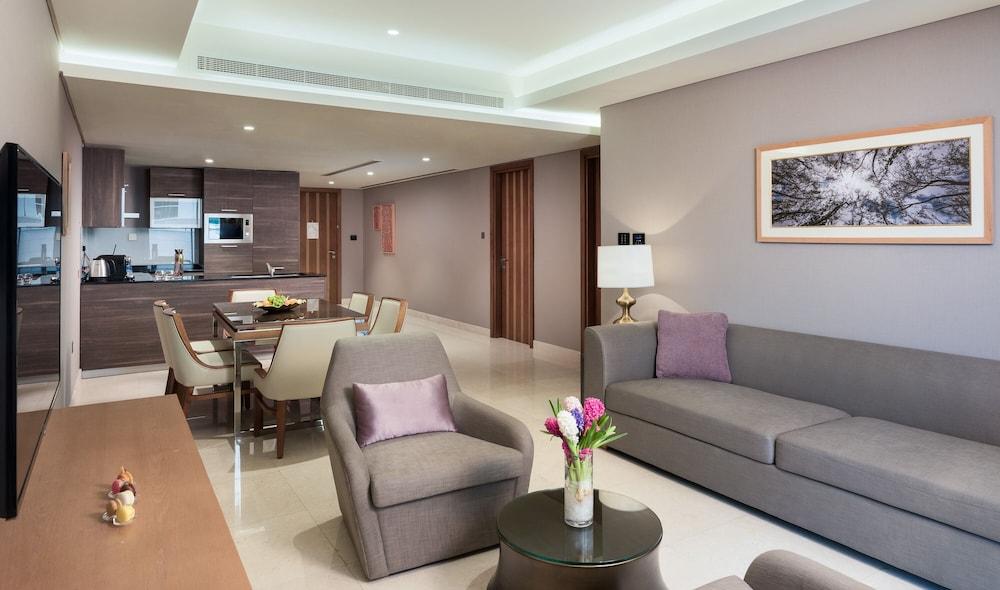 Grand Millennium Hotel